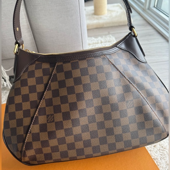 🤎 Louis Vuitton Thames GM – Damier Ebene – Red Interior - Picture 4 of 15